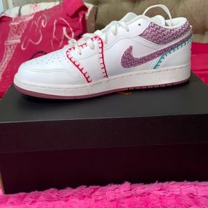 air Jordan 1 low SE (GS) 7y